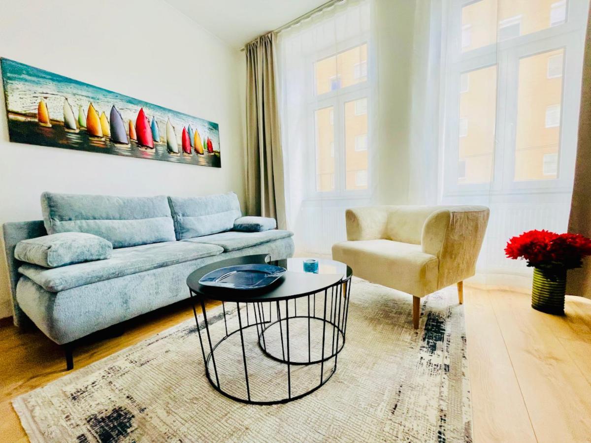 Colorful&Quiet Apartment in Beautiful Viennese Building Extérieur photo